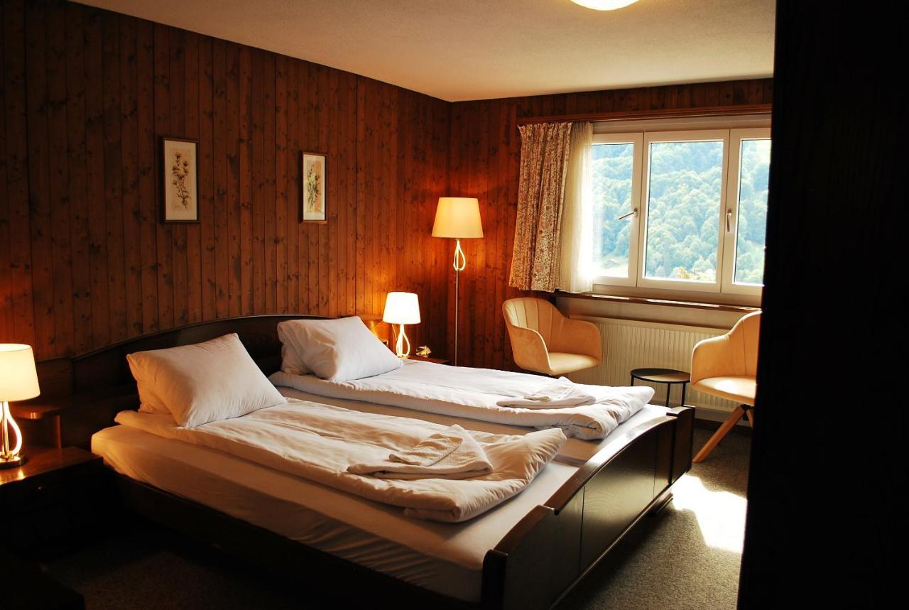 Rooms With Private Bathrooms Saas im Prattigau Exteriör bild