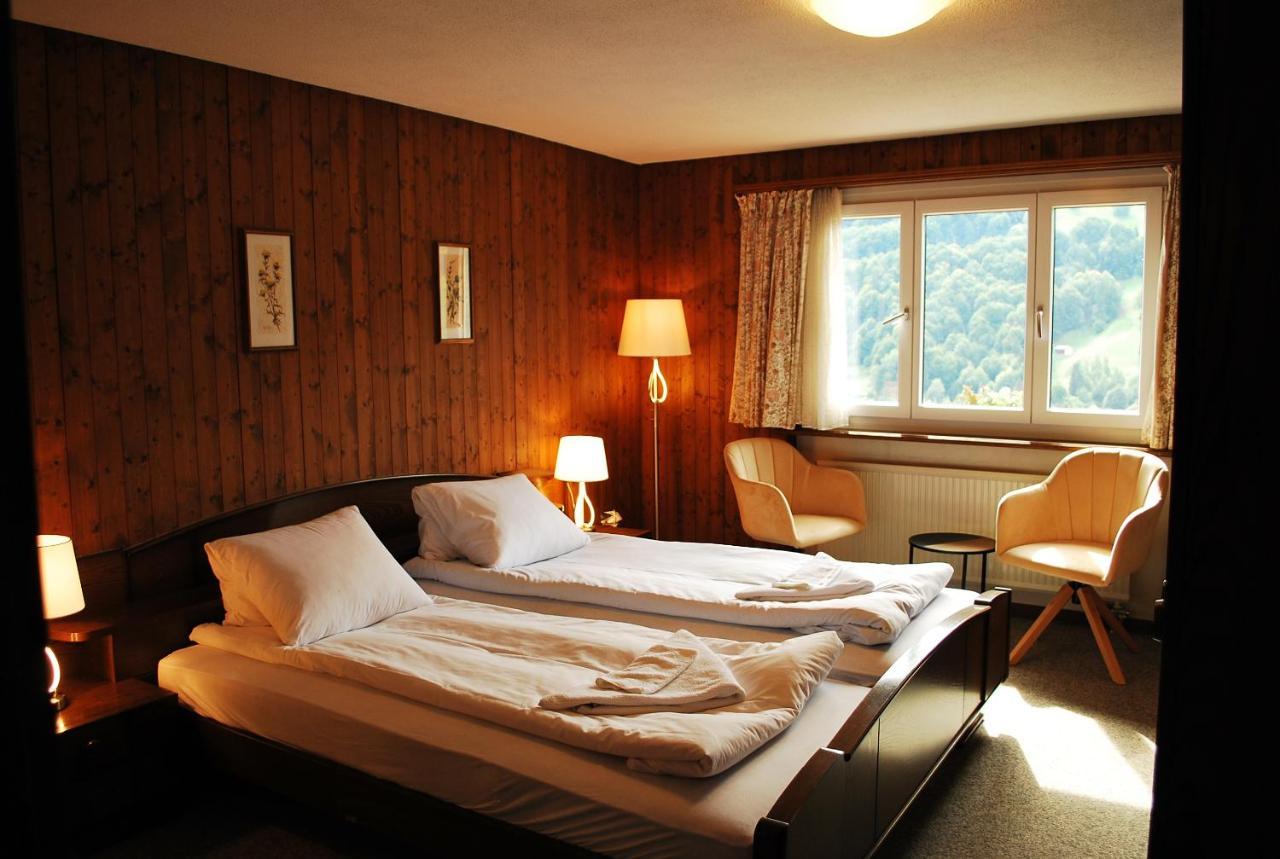 Rooms With Private Bathrooms Saas im Prattigau Exteriör bild