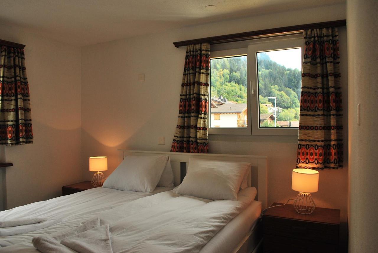 Rooms With Private Bathrooms Saas im Prattigau Exteriör bild